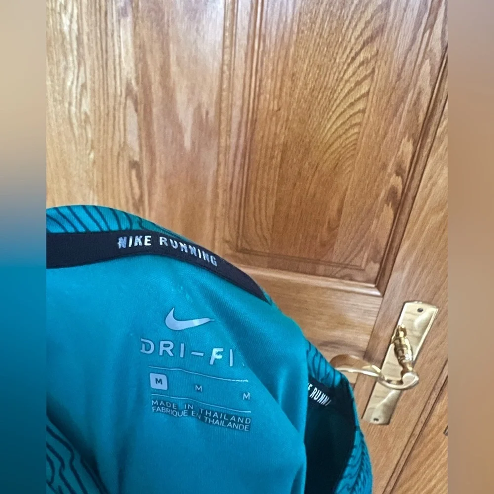 Nike Running & Dri-Fit - Teal Patterned Long Sleeve Top